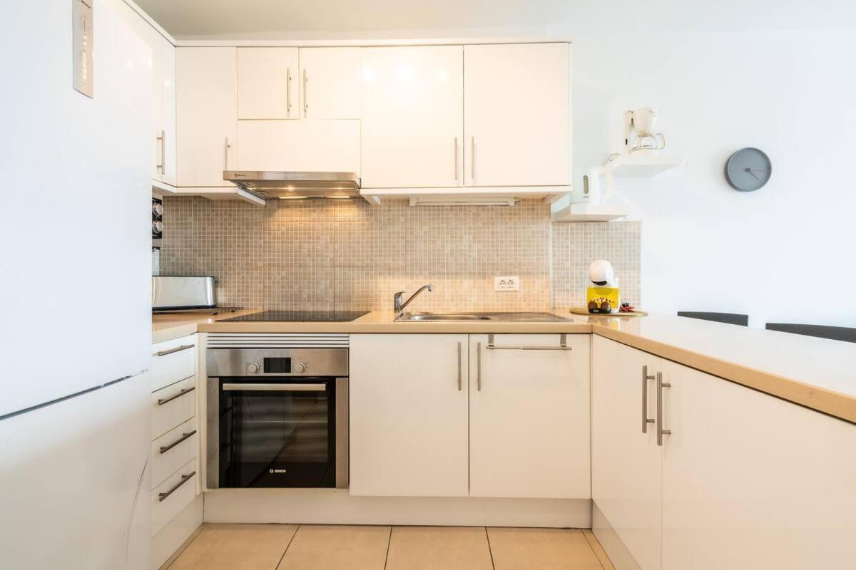 Superbe Appartement A Las Americas Torres Del Sol Арона Екстериор снимка